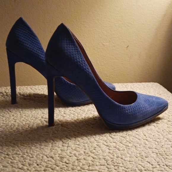 Aldo Blue snakeskin Pumps - Picture 4 of 7